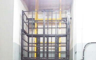 Hydraulic Goods Lifts